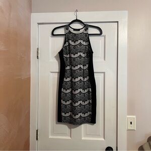 #130 SOLEMIO LOS ANGELES BLACK AND WHITE LACE DRESS LARGE